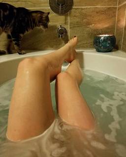 Katherine Gunn feet photo 13
