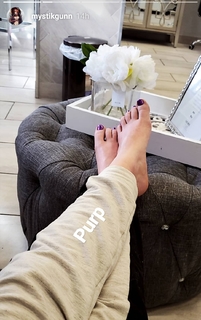 Katherine Gunn feet photo 10