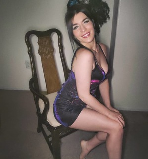 Katherine Gunn feet photo 1