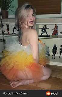 Katherine Gunn feet photo 4