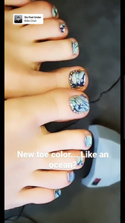 Katherine Gunn feet photo 1