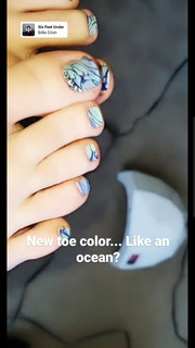 Katherine Gunn feet photo 19