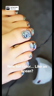 Katherine Gunn feet photo 18