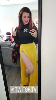 Katherine Gunn feet photo 17