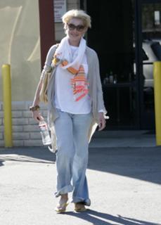 Katherine Heigl feet photo thumbnail