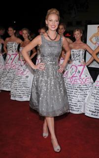 Katherine Heigl feet photo thumbnail