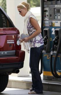 Katherine Heigl feet photo thumbnail