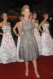 Katherine Heigl feet photo thumbnail