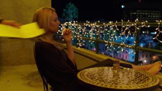 Katherine Heigl feet photo thumbnail