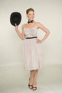 Katherine Heigl feet photo thumbnail