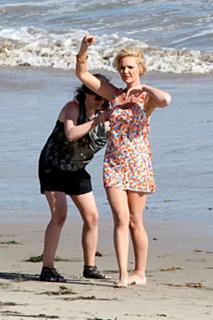 Katherine Heigl feet photo thumbnail