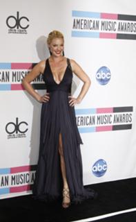 Katherine Heigl feet photo thumbnail