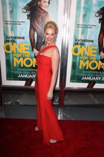 Katherine Heigl feet photo thumbnail