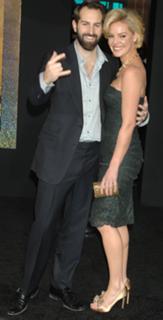 Katherine Heigl feet photo thumbnail