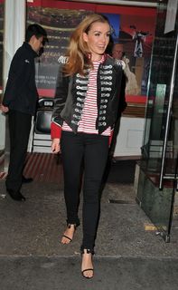 Katherine Jenkins feet photo thumbnail