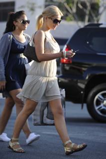 Katherine Jenkins feet photo thumbnail