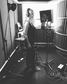 Katherine Jenkins feet photo thumbnail