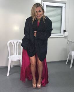 Katherine Jenkins feet photo thumbnail