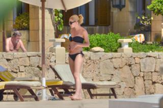 Katherine Jenkins feet photo thumbnail