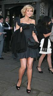 Katherine Kelly feet photo thumbnail