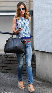 Katherine Kelly feet photo thumbnail