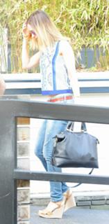 Katherine Kelly feet photo thumbnail