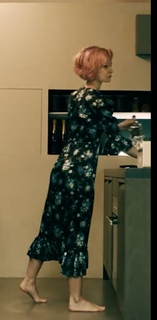 Katherine Kelly feet photo thumbnail