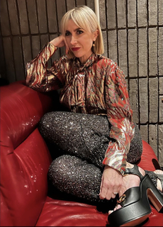 Katherine Kelly feet photo thumbnail