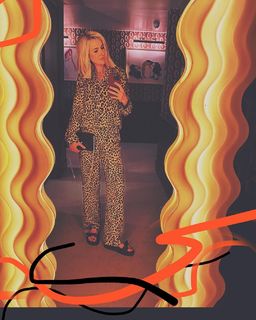 Katherine Kelly feet photo thumbnail