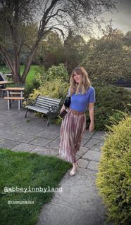 Katherine Kelly feet photo thumbnail