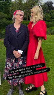 Katherine Kelly feet photo thumbnail