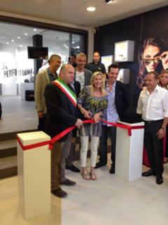 Katherine Kelly Lang feet photo thumbnail