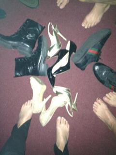 Katherine Kelly Lang feet photo thumbnail