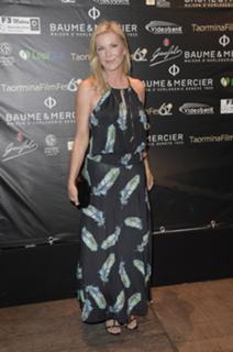 Katherine Kelly Lang feet photo thumbnail