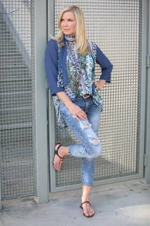 Katherine Kelly Lang feet photo thumbnail