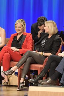 Katherine Kelly Lang feet photo thumbnail