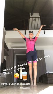 Katherine Kelly Lang feet photo thumbnail