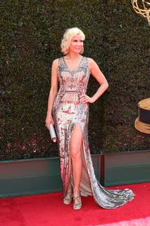 Katherine Kelly Lang feet photo thumbnail