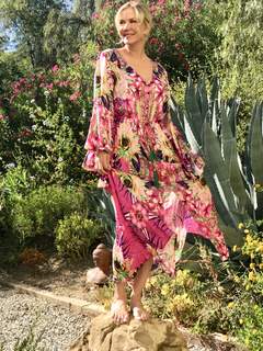 Katherine Kelly Lang feet photo thumbnail