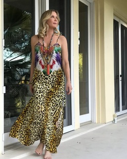 Katherine Kelly Lang feet photo thumbnail