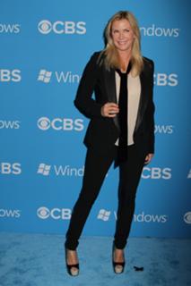 Katherine Kelly Lang feet photo thumbnail