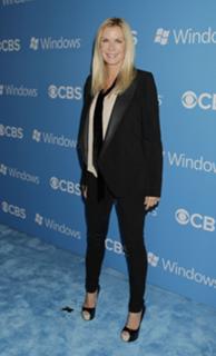 Katherine Kelly Lang feet photo thumbnail