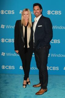 Katherine Kelly Lang feet photo thumbnail