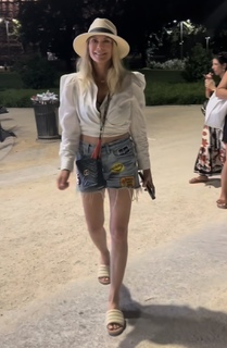 Katherine Kelly Lang feet photo thumbnail