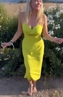 Katherine Kelly Lang feet photo thumbnail