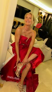 Katherine Kelly Lang feet photo 1