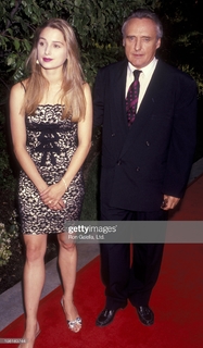 Katherine LaNasa feet photo thumbnail