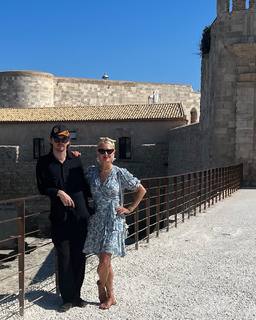 Katherine LaNasa feet photo thumbnail