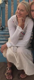 Katherine LaNasa feet photo 12