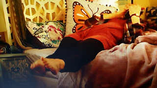 Katherine Langford feet photo thumbnail